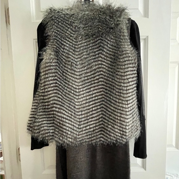 Cardigan outfit was a 15th birthday gift value is $400 in total of each item. - Picture 12 of 12